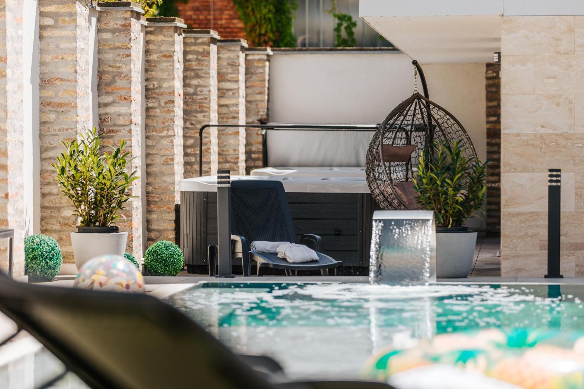 Hotel Auris Szeged Bagian luar foto